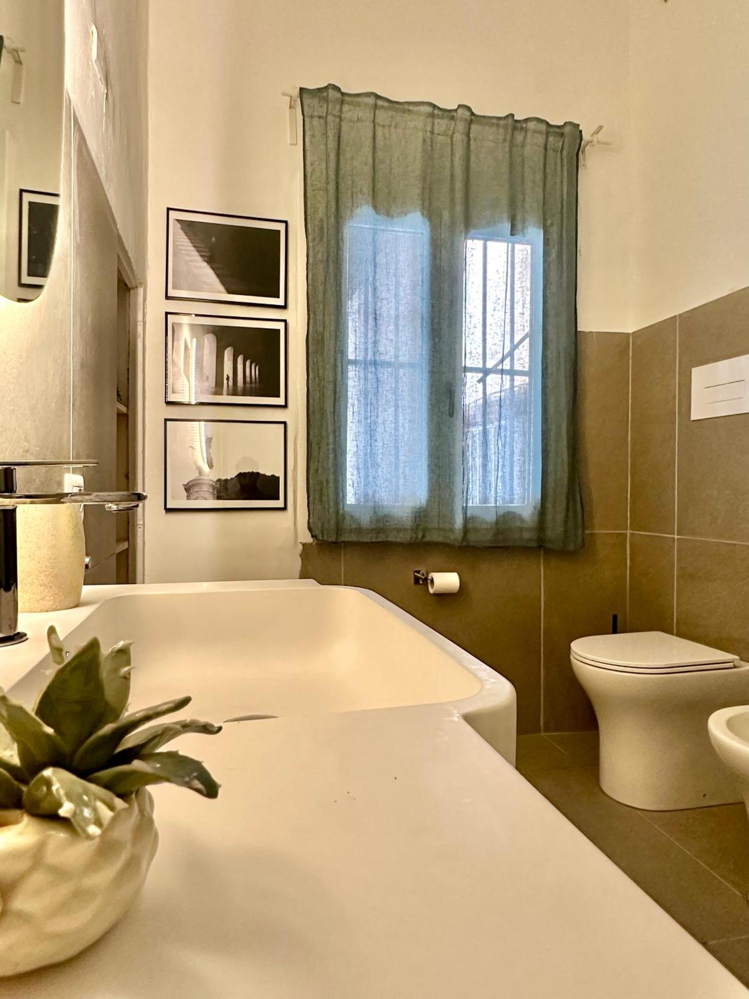 Qasr Home Beautiful Apartment In Palermo Exteriör bild