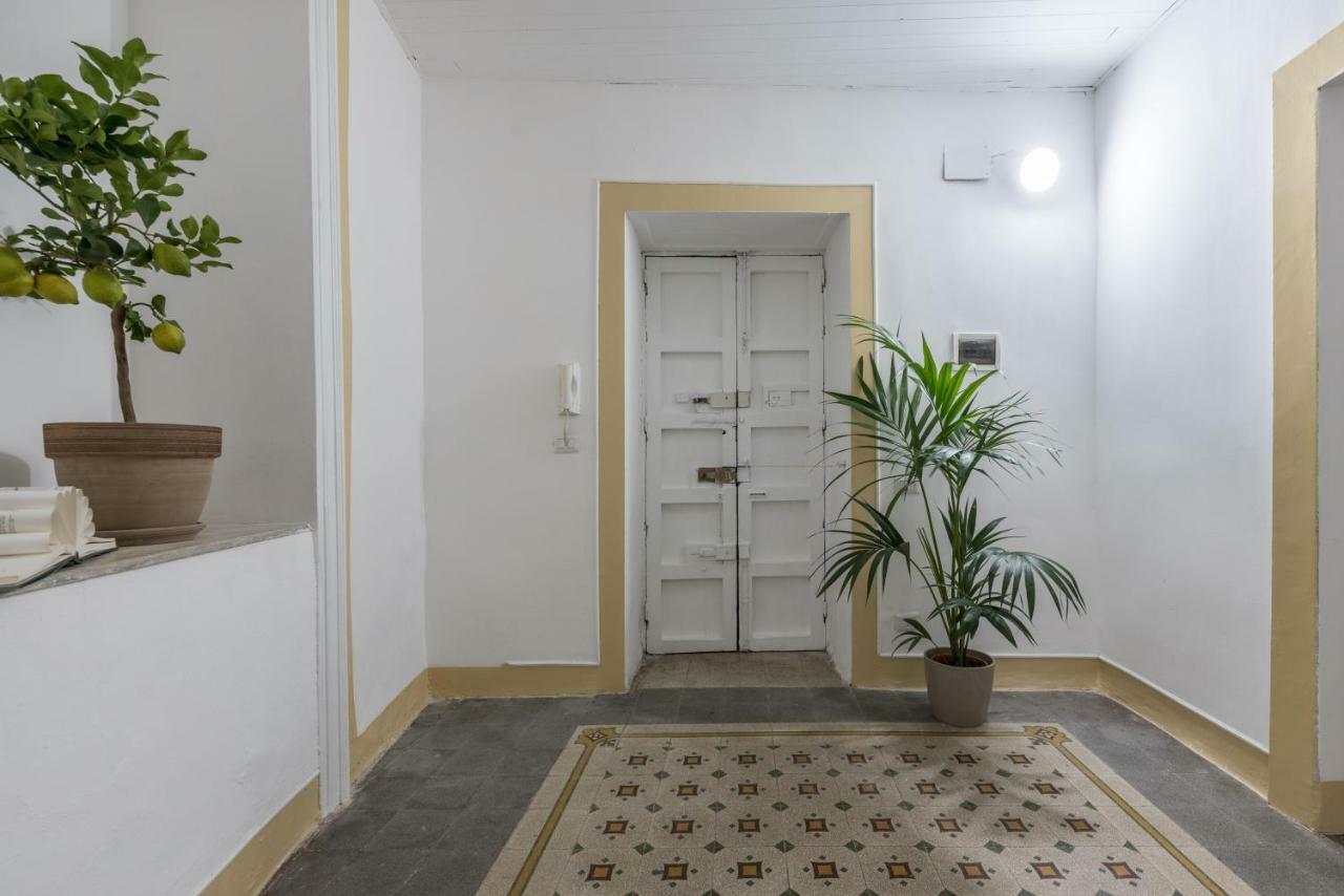 Qasr Home Beautiful Apartment In Palermo Exteriör bild