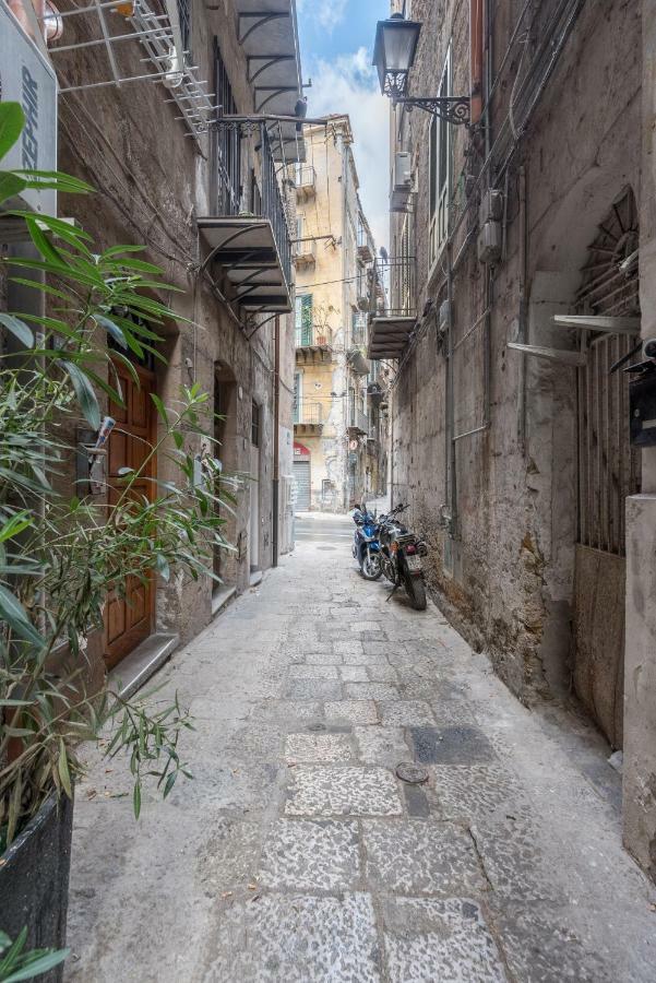 Qasr Home Beautiful Apartment In Palermo Exteriör bild