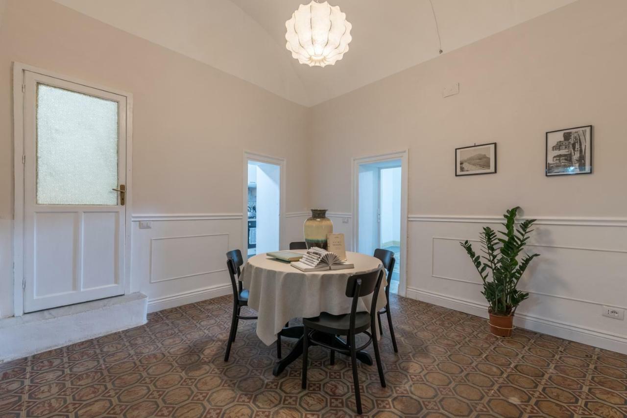 Qasr Home Beautiful Apartment In Palermo Exteriör bild