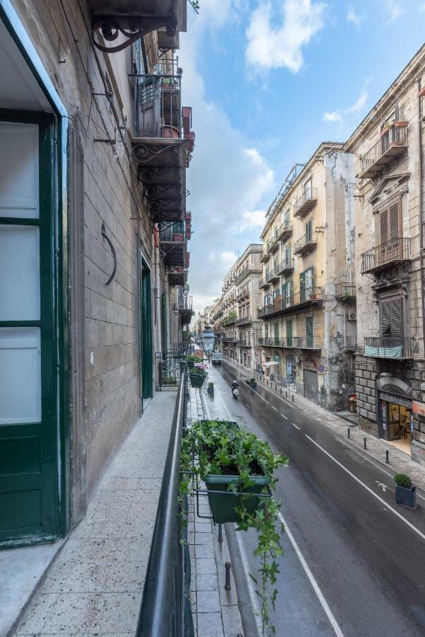 Qasr Home Beautiful Apartment In Palermo Exteriör bild